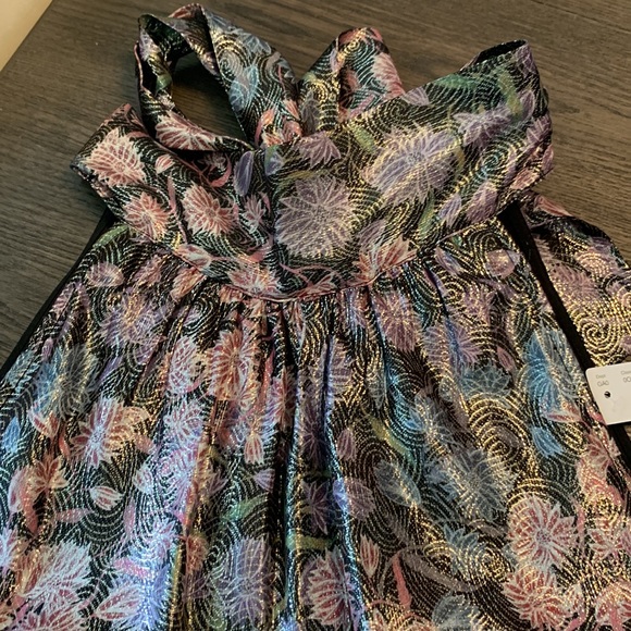 NWT Tie Neck Shimmering Floral Jacquard. - Picture 5 of 9